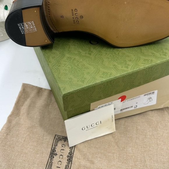 Men’s Gucci, leather ankle boots with buckle size 9 made in  Italy main image 14